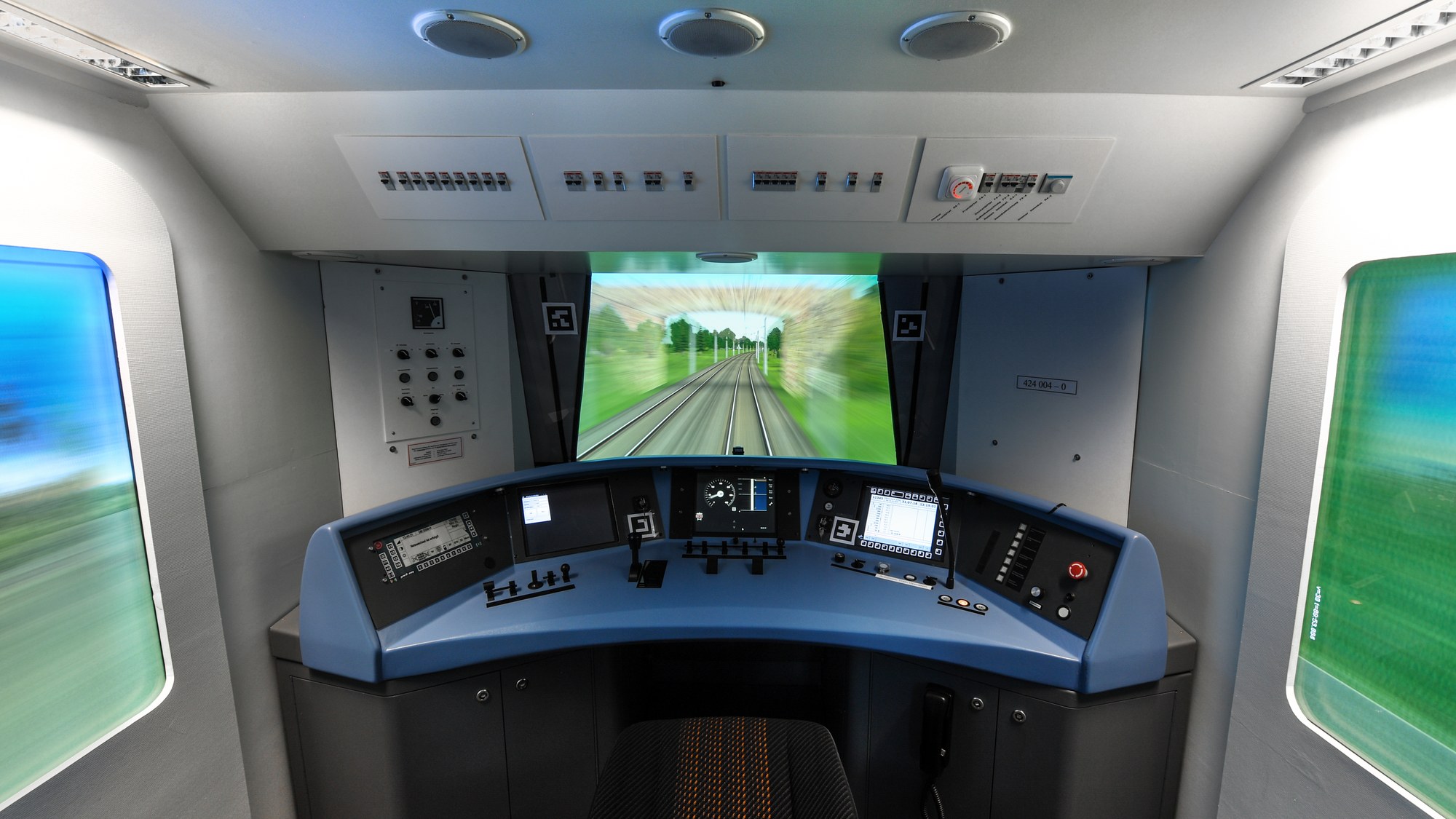 DLR's RailSET laboratory – research into automation in rail