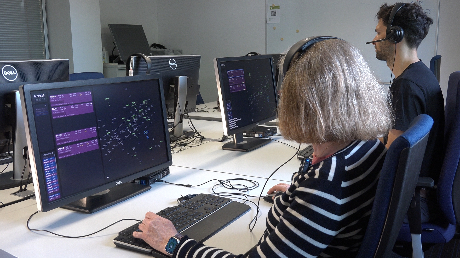 Researchers during the DYN-MARS trial in DLR's ATMOS
