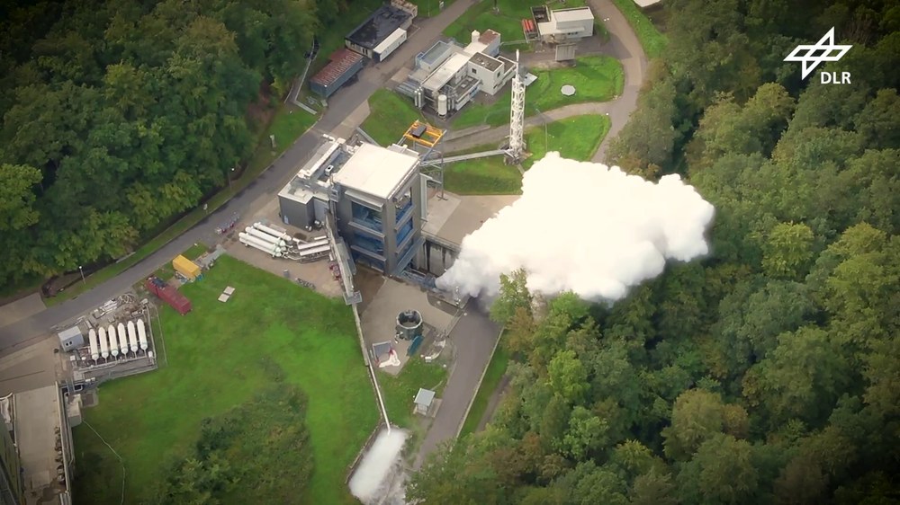 Hot-firing test of the Ariane 6 upper stage at DLR Lampoldshausen