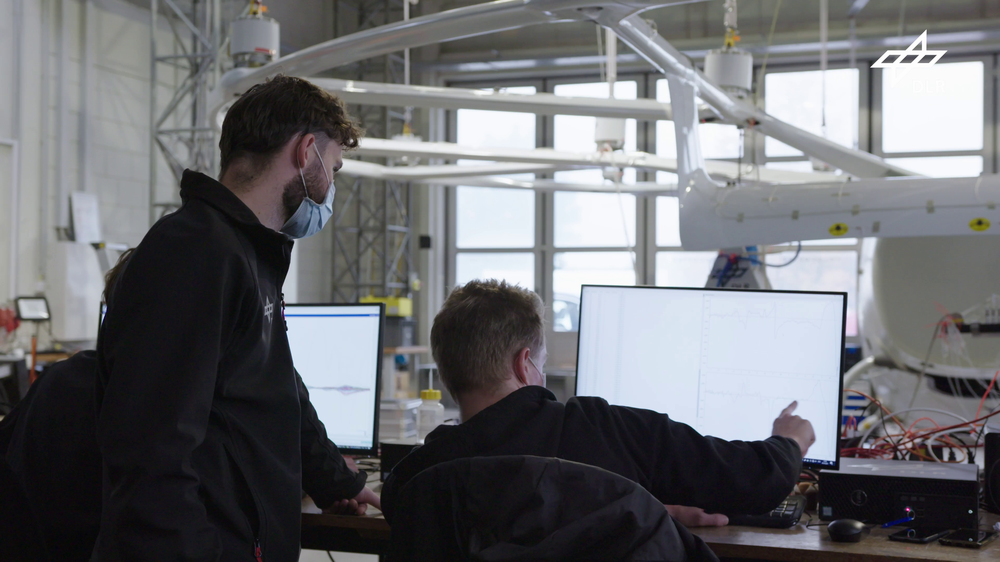 Video: DLR conducts vibration tests on the Volocopter air taxi