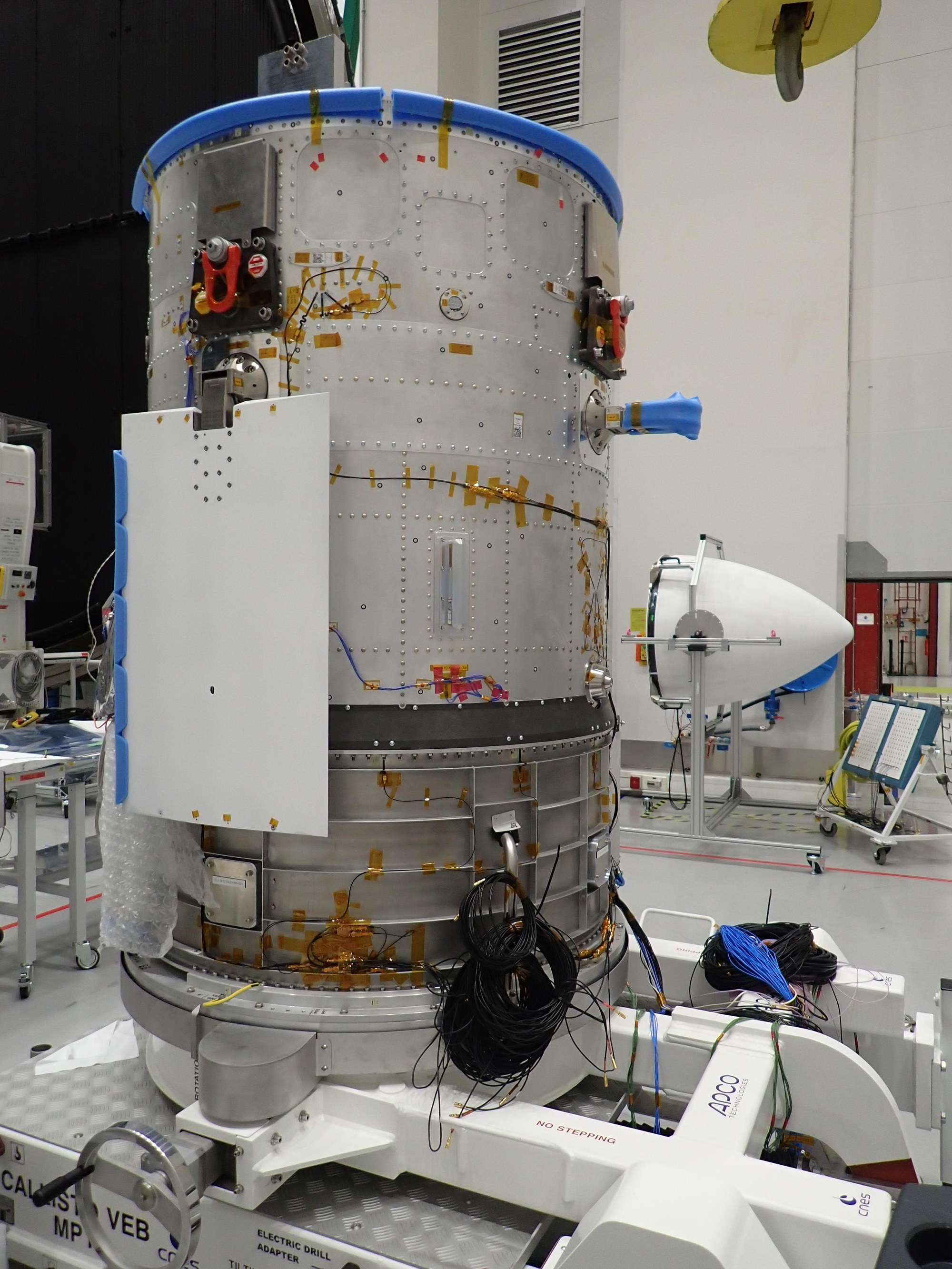 CALLISTO top block (avionics bay, aerodynamic flight control system and nose cone) before acoustic testing