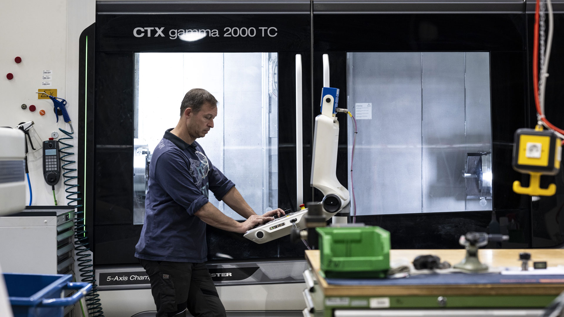 CNC multi-axis manufacturing