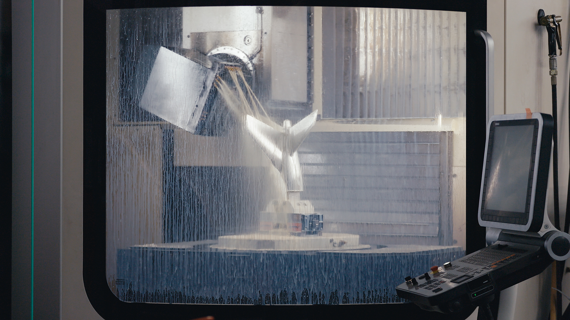 Manufacturing at Systemhaus Technik: CNC milling