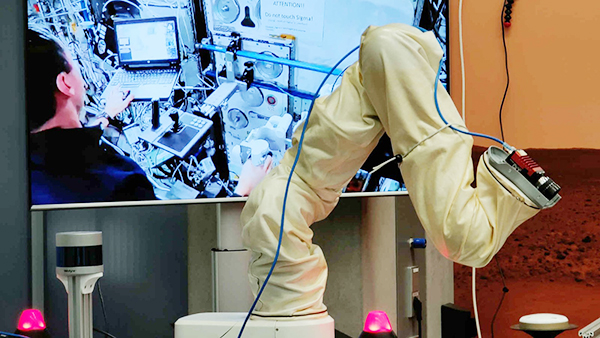 Four-legged friends and other robots: ESA astronaut tests avatar ...