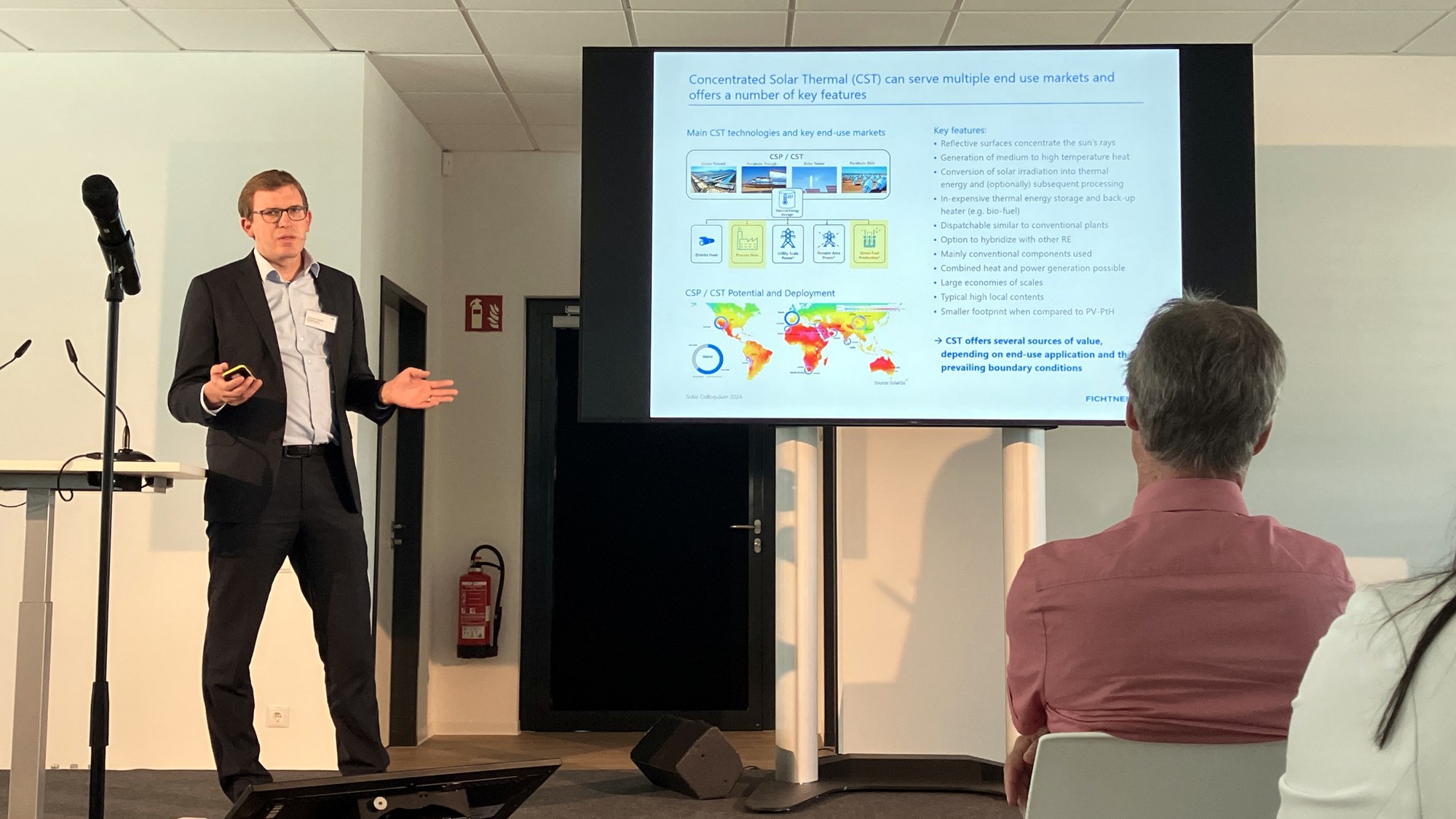 Johannes Daniel Kretschmann (Fichtner GmbH & Co. KG) speaks at the 27th Cologne Solar Colloquium