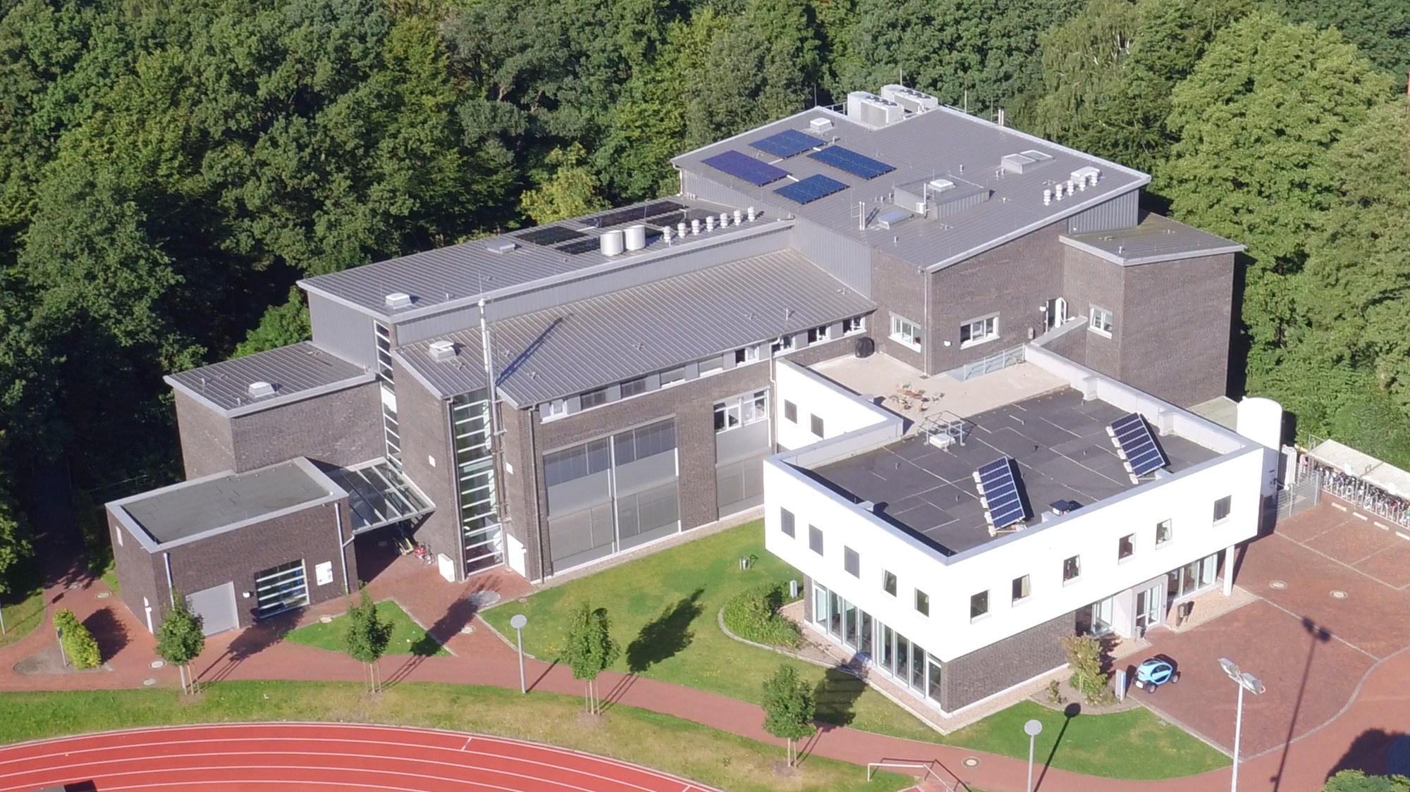 View from above of the DLR-VE builing in Wechloy.