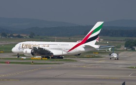 Ein A380 ist schon absolut beeindruckend, aber es gibt auch noch größere Flugzeuge. Bild: b1-foto / pixabay 