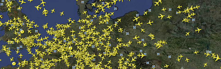 Per Satellit werden Daten aller Flugzeuge übermittelt, die sich weltweit in der Luft befinden. Bild: Flightradar24.com