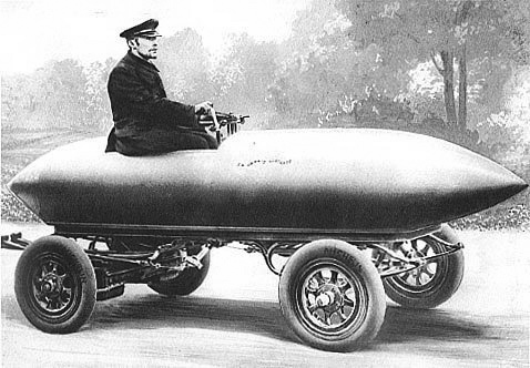 Dieses Elektro-Auto erreichte im Jahr 1899 eine Geschwindigkeit von mehr als 100 Kilometer pro Stunde. Das war damals ein Rekord!