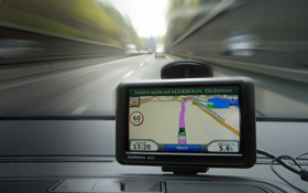 Navigationsgerät im Auto. Bild: K.-A.